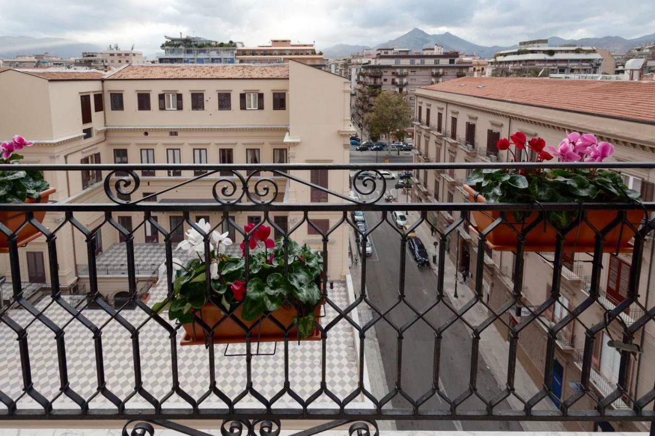 Luxury Apartment * Immo'S House* Palermo Exterior photo
